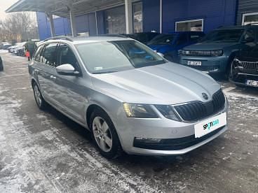 Używany Skoda Octavia Ambition 115 KM (84 kW) 2020 Srebrny
