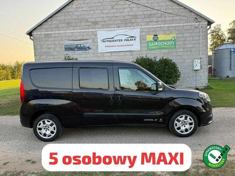 Czarny Używany 2018 Fiat Doblò Minivan | 38 900 zł (Dość drogi) - Obraz 1/4