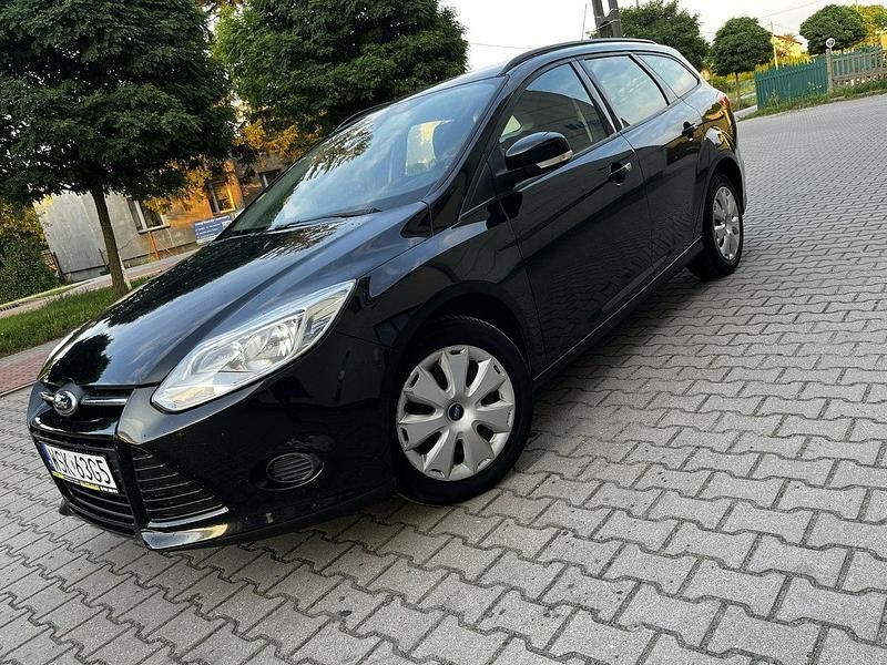 Czarny Używany 2013 Ford Focus Kombi | 15 900 zł (Uczciwa cena) - Obraz 1/4