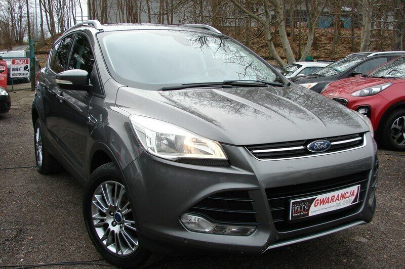 Używany Ford Kuga Titanium 140 KM (102 kW) 2014 Szary SUV