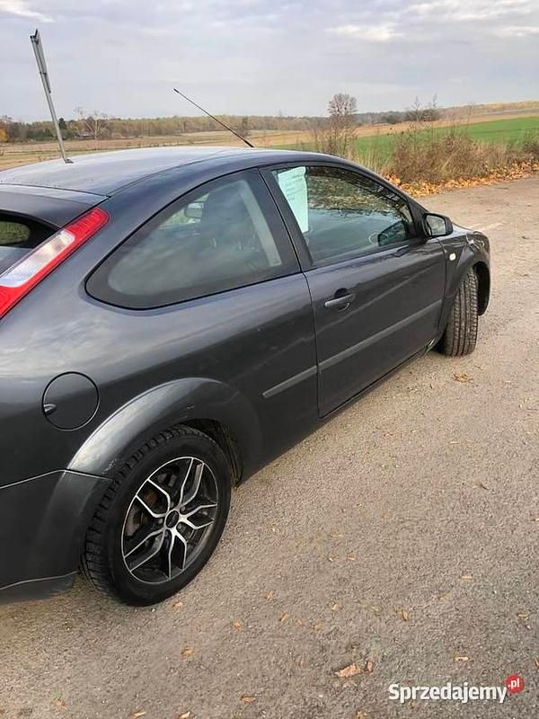 Używany 2005 Ford Focus | 3300 zł (Dobra cena) - Obraz 1/4