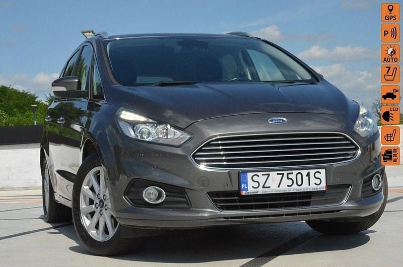 Szary Używany 2016 Ford S-MAX S Minivan | 54 900 zł (Uczciwa cena) - Obraz 1/4