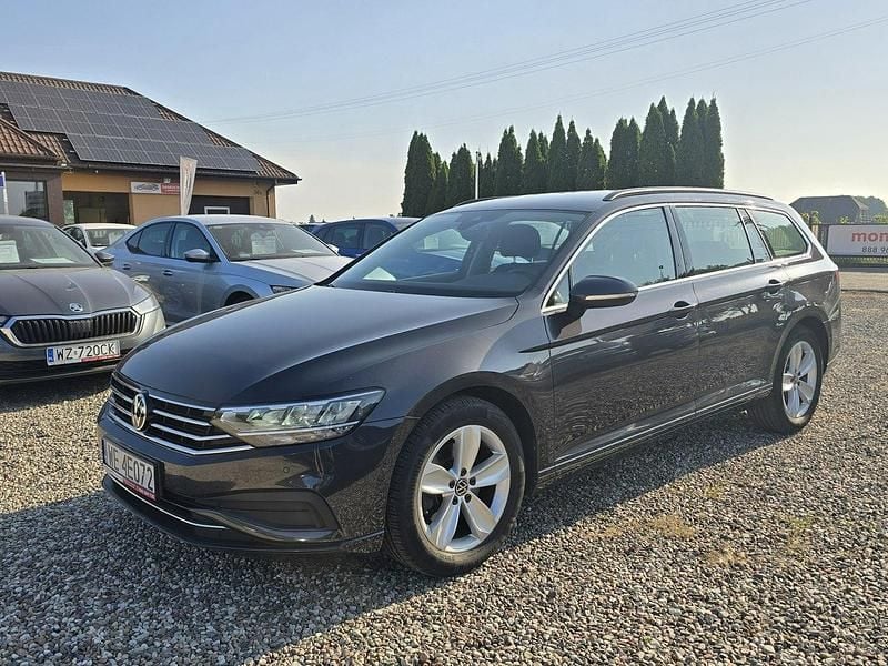 Szary Używany 2021 VW Passat Business Kombi | 79 900 zł (Dobra cena) - Obraz 1/4