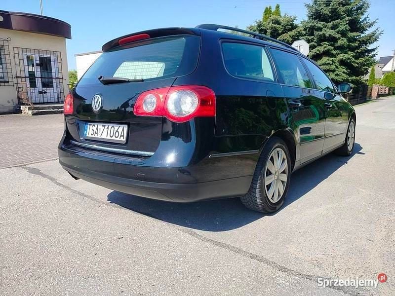 Czarny Używany 2008 VW Passat Kombi | 7900 zł (Super Cena) - Obraz 1/4