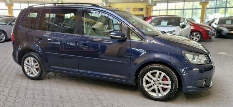 Niebieski ciemny (metalik) Używany 2011 VW Touran Minivan | 29 500 zł (Dość drogi) - Obraz 1/1