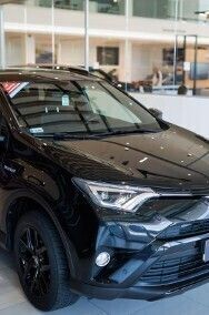 Używany Toyota RAV4 Hybrid Premium 197 KM (144 kW) 2017 Czarny SUV