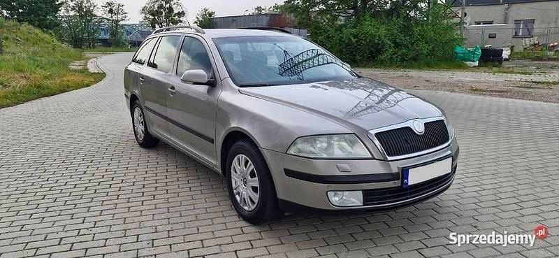 Złoty Używany 2007 Skoda Octavia Kombi | 4999 zł (Super Cena) - Obraz 1/4