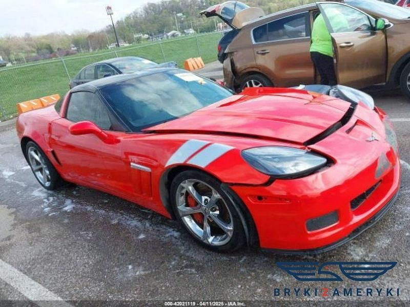Czerwony Używany 2011 Chevrolet Corvette Coupe | 53 740 zł - Obraz 1/3