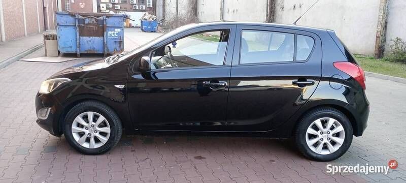 Czarny Używany 2013 Hyundai i20 Hatchback | 22 900 zł (Uczciwa cena) - Obraz 1/4