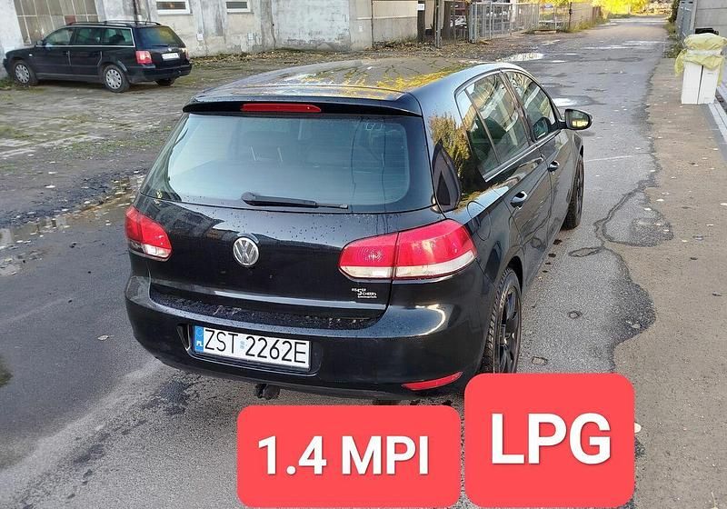 Czarny Używany 2009 VW Golf VI Hatchback | 12 900 zł (Uczciwa cena) - Obraz 1/4