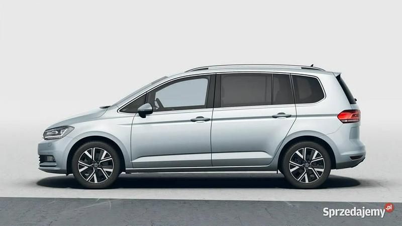 Nowe VW Touran Highline 2026 Srebrny Minivan