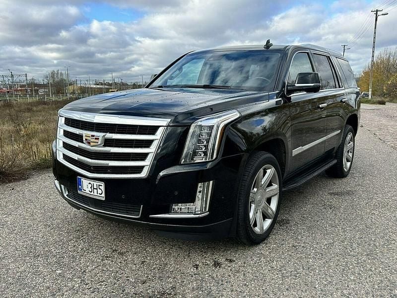 Używany Cadillac Escalade 420 KM (308 kW) 2020 Czarny SUV