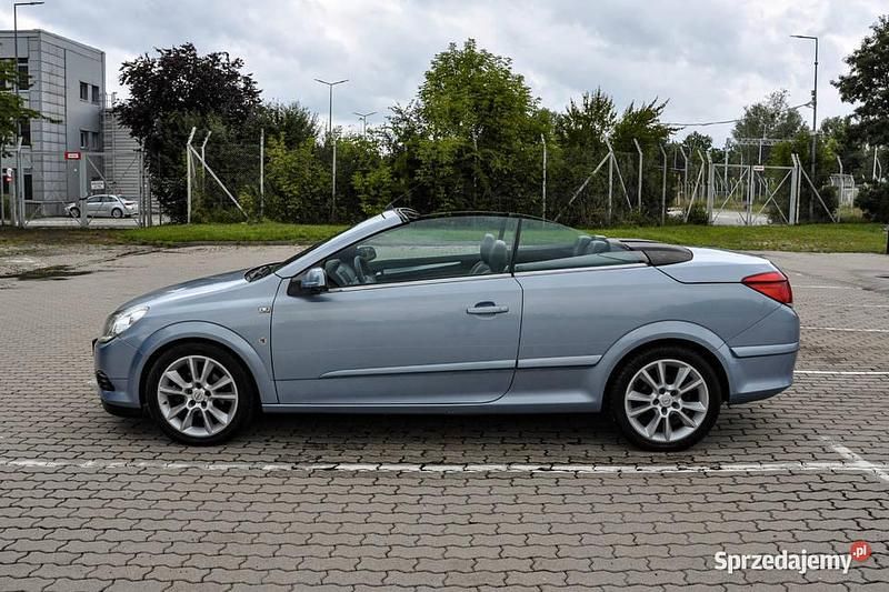 Używany 2007 Opel Astra Kabriolet | 11 500 zł (Dobra cena) - Obraz 1/4