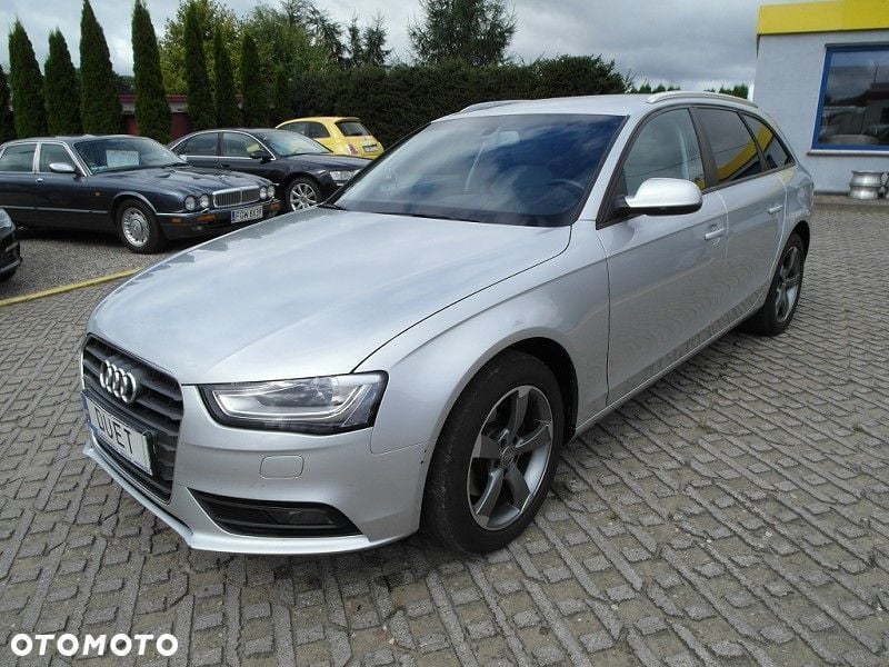 Sprzedany Audi A4 Iv B8 20 Diesel 17 Używany 2012 Km 255 200 W