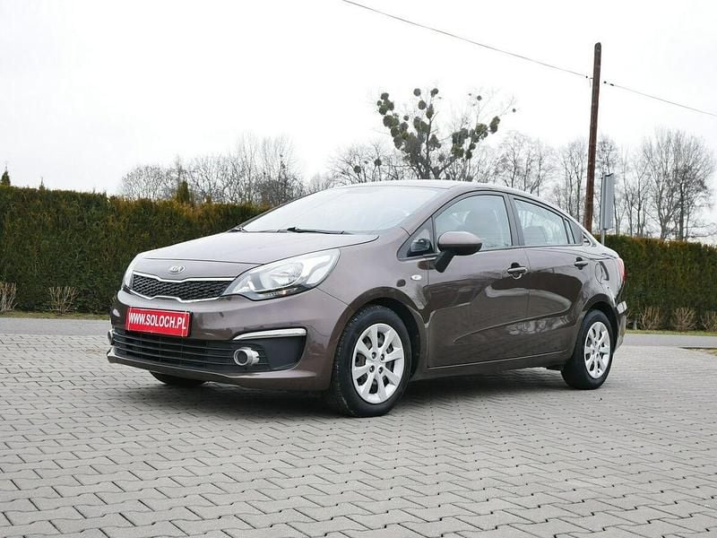 Używany Kia Rio 84 KM (61 kW) 2015 Brązowy Sedan/Limuzyna