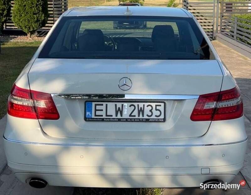 Używany 2011 Mercedes E350 | 53 000 zł (Dobra cena) - Obraz 1/4