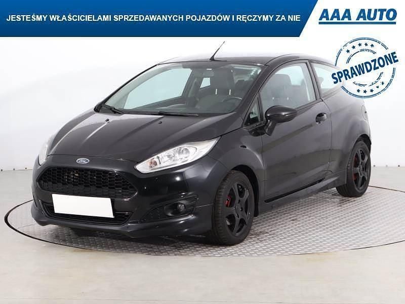 Używany Ford Fiesta 2013 Czarny Hatchback