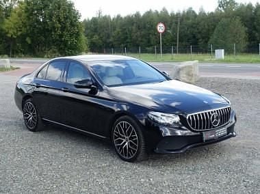 Czarny Używany 2018 Mercedes A220 Sedan/Limuzyna | 119 800 zł (Uczciwa cena) - Obraz 1/4