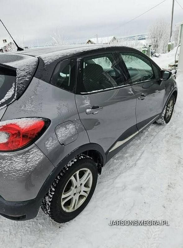 Używany Renault Captur 90 KM (66 kW) 2015 Srebrny SUV