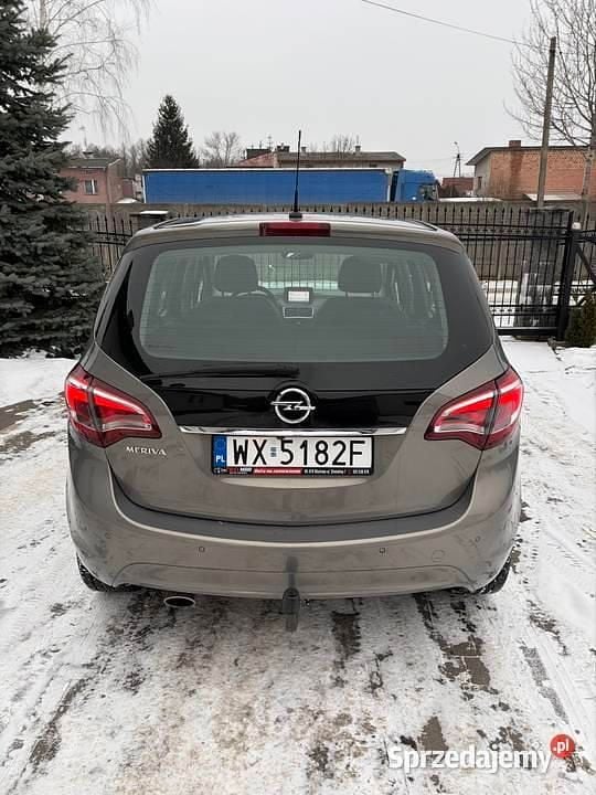 Używany Opel Meriva Cosmo 2015 Beżowy Minivan