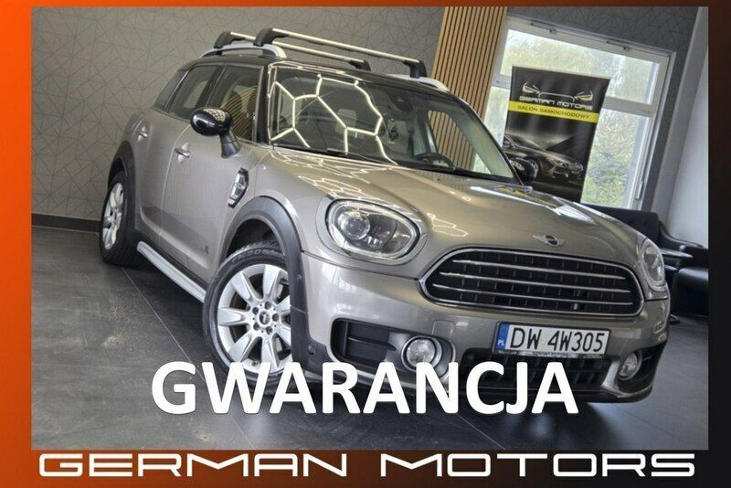 Szary Używany 2018 Mini Countryman SUV | 67 900 zł (Uczciwa cena) - Obraz 1/4