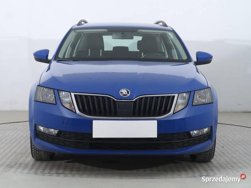 Niebieski Używany 2018 Skoda Octavia Kombi | 40 999 zł (Dobra cena) - Obraz 1/4