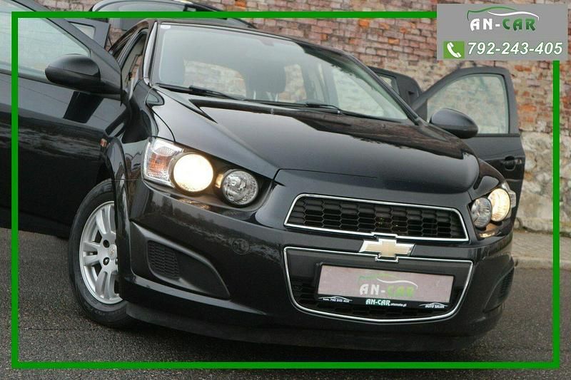 Używany Chevrolet Aveo 86 KM (63 kW) 2011 Czarny Hatchback