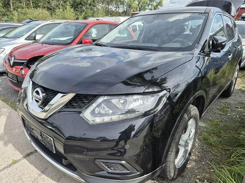 Czarny (metalik) Używany 2015 Nissan X-Trail SUV | 39 900 zł (Dobra cena) - Obraz 1/4