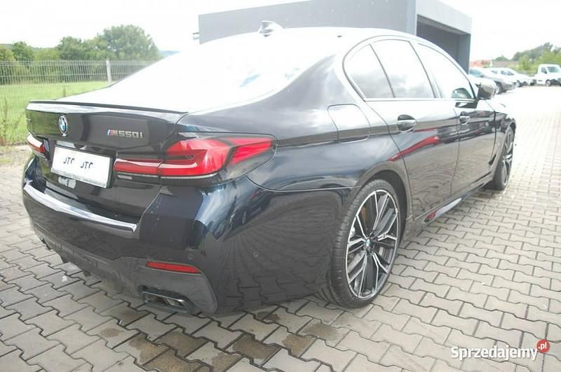 Granatowy Używany 2022 BMW M550 Sedan/Limuzyna | 119 000 zł - Obraz 1/4