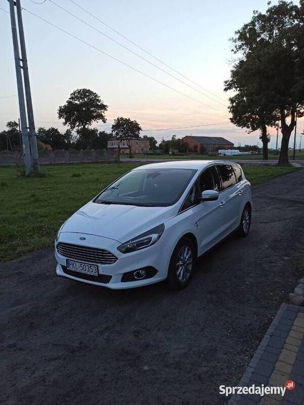 Biały Używany 2016 Ford S-MAX Titanium Minivan | 63 000 zł (Dość drogi) - Obraz 1/4