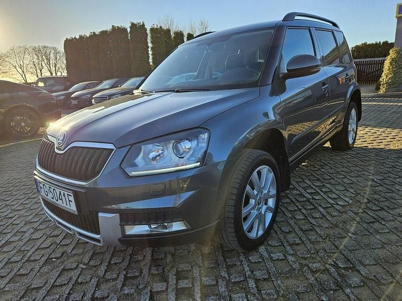 Grafitowy (metalik) Używany 2015 Skoda Yeti SUV | 35 800 zł (Dobra cena) - Obraz 1/4