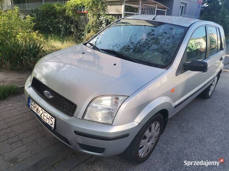 Używany Ford Fusion 80 KM (58 kW) 2006 Hatchback