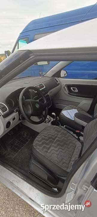 Srebrny Używany 2006 Skoda Roomster Kombi | 9999 zł (Uczciwa cena) - Obraz 1/1