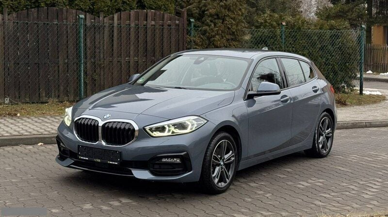 Szary Używany 2022 BMW 128 Sedan/Limuzyna | 99 999 zł - Obraz 1/4
