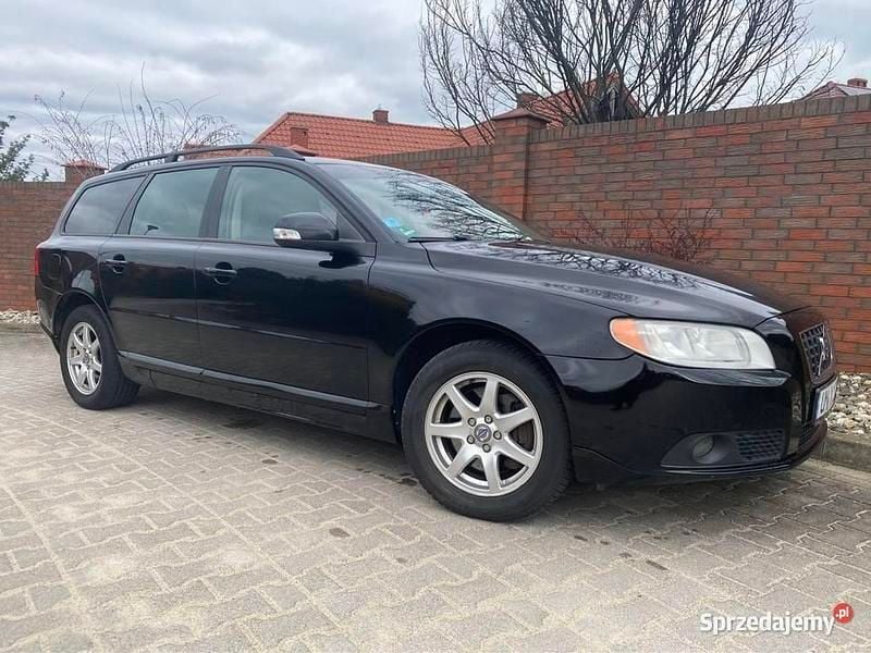 Czarny Używany 2007 Volvo V70 Momentum Kombi | 11 000 zł - Obraz 1/4