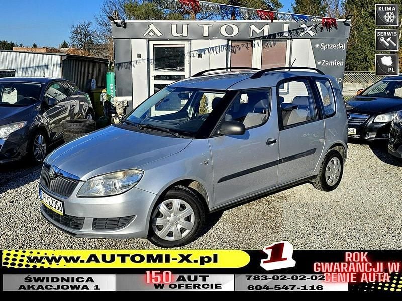 Srebrny (metalik, perła) Używany 2012 Skoda Roomster Minivan | 17 900 zł - Obraz 1/2