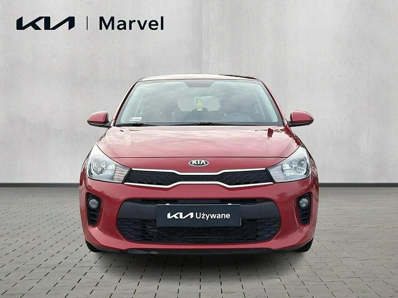 Używany Kia Rio 2018 Czerwony Hatchback