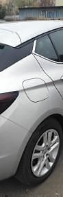 Używany Opel Astra Enjoy Plus 150 KM (110 kW) 2017 Srebrny Hatchback