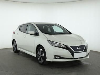 Używany Nissan Leaf 110 kW (150 KM) 2021 Biały Hatchback