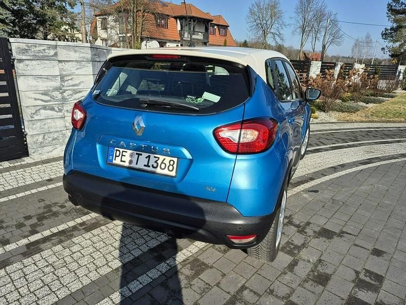 Używany Renault Captur 90 KM (66 kW) 2013 Niebieski SUV