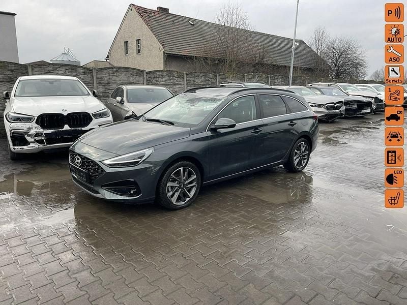 Używany Hyundai i30 140 KM (102 kW) 2024 Grafitowy (metalik) Kombi