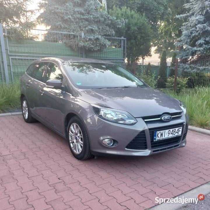 Szary Używany 2011 Ford Focus Kombi | 29 900 zł - Obraz 1/4