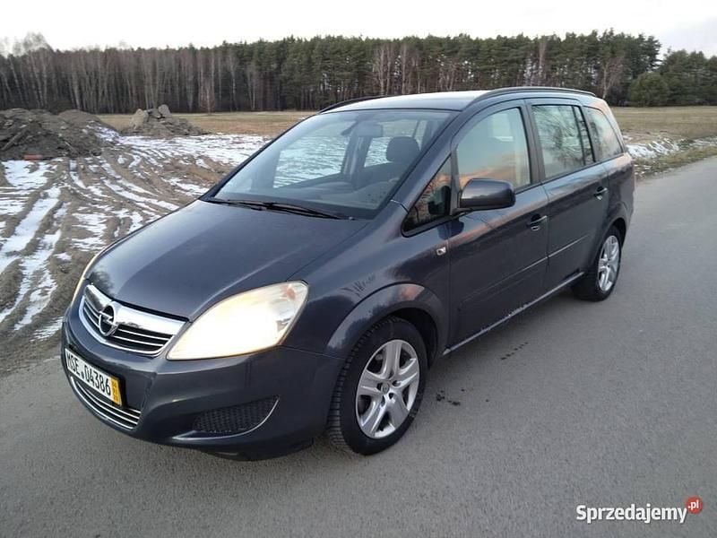 Używany Opel Zafira 140 KM (102 kW) 2009 Grafitowy Minivan