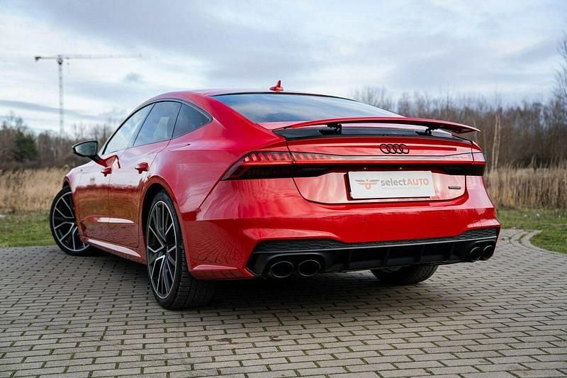 Używany Audi A7 Ambiente 286 KM (210 kW) 2019 Czerwony Sedan/Limuzyna