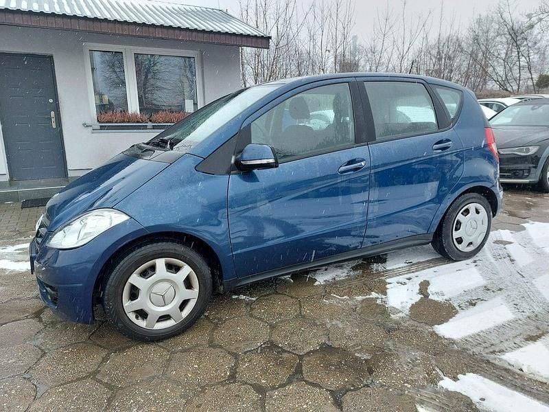 Używany Mercedes A150 95 KM (69 kW) 2008 Niebieski ciemny Hatchback