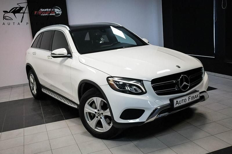 Biały Używany 2017 Mercedes GLC300 SUV | 117 900 zł - Obraz 1/4