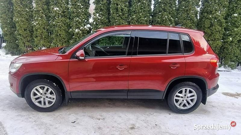 Używany VW Tiguan 170 KM (125 kW) 2009 Bordowy (metalik) SUV