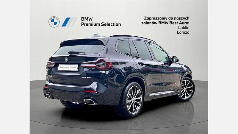 Używany BMW X3 Performance 292 KM (214 kW) 2024 Czarny carbon m metalizowany SUV