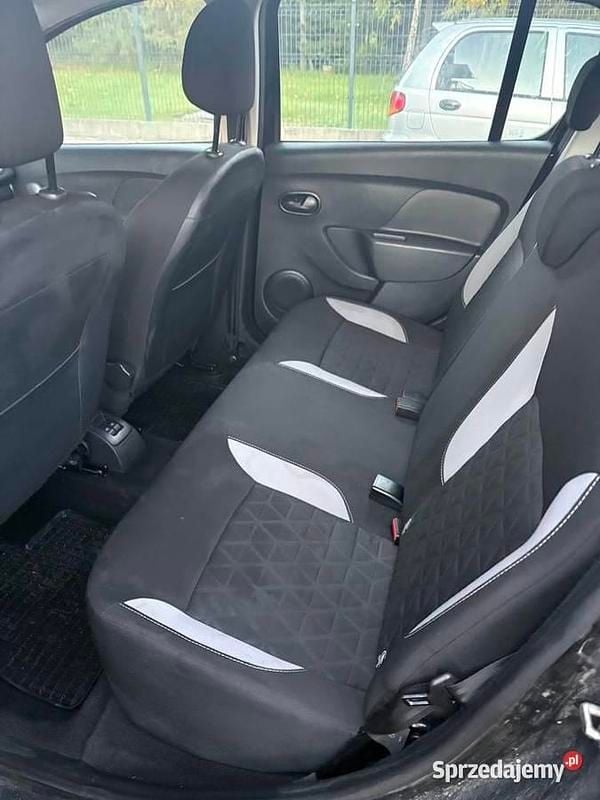 Czarny Używany 2014 Dacia Sandero Stepway Hatchback | 18 500 zł (Uczciwa cena) - Obraz 1/3