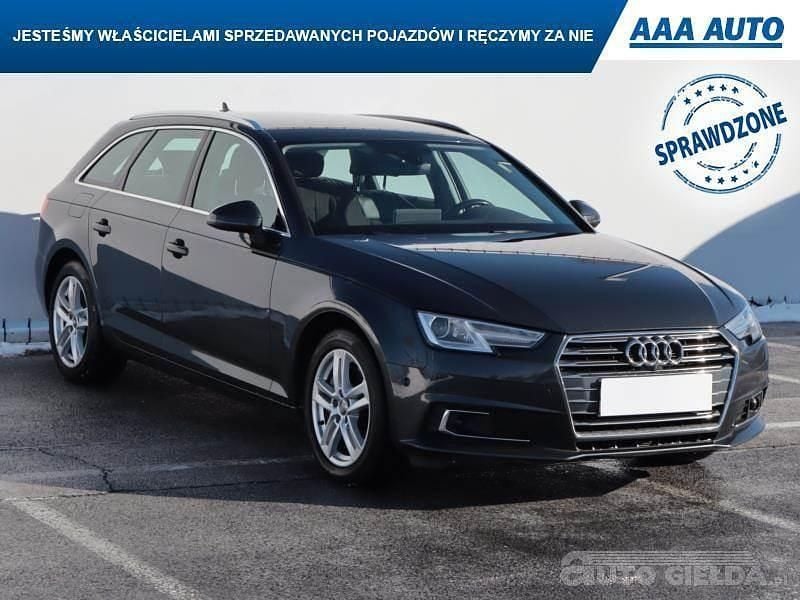 Używany Audi A4 2016 Szary